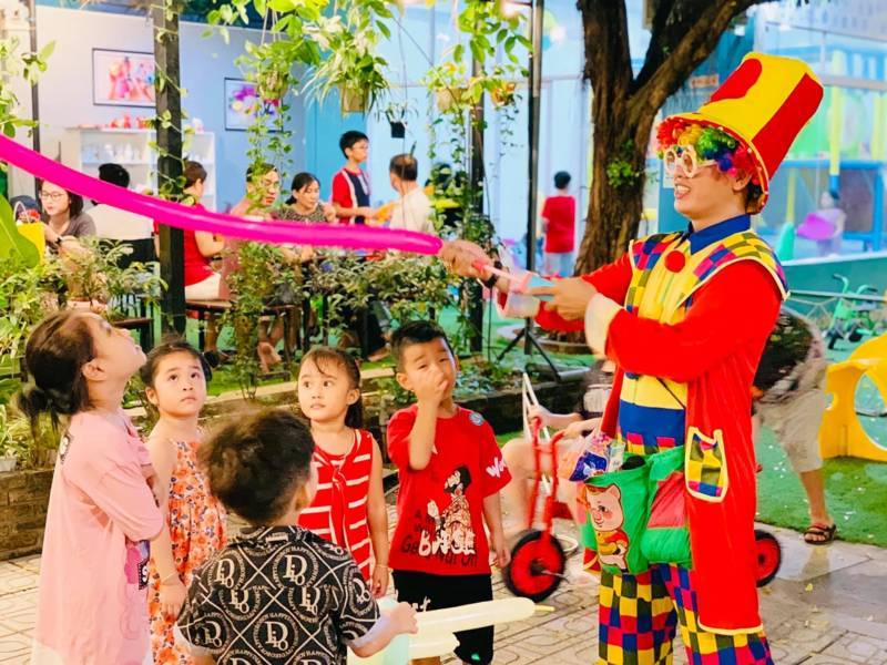 Dịch Vụ Chú Hề Thổi Bóng Tại Bình Thạnh . Ảnh 4